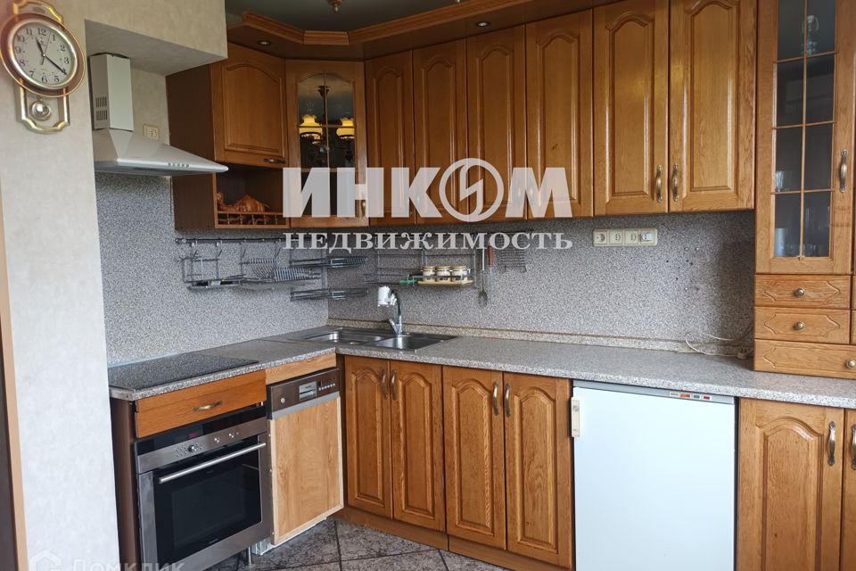 Продаётся 3-комнатная квартира, 72.8 м²