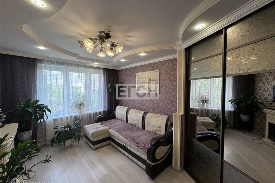 Продаётся 3-комнатная квартира, 58.3 м²