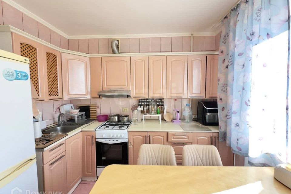 Продаётся 2-комнатная квартира, 57.2 м²