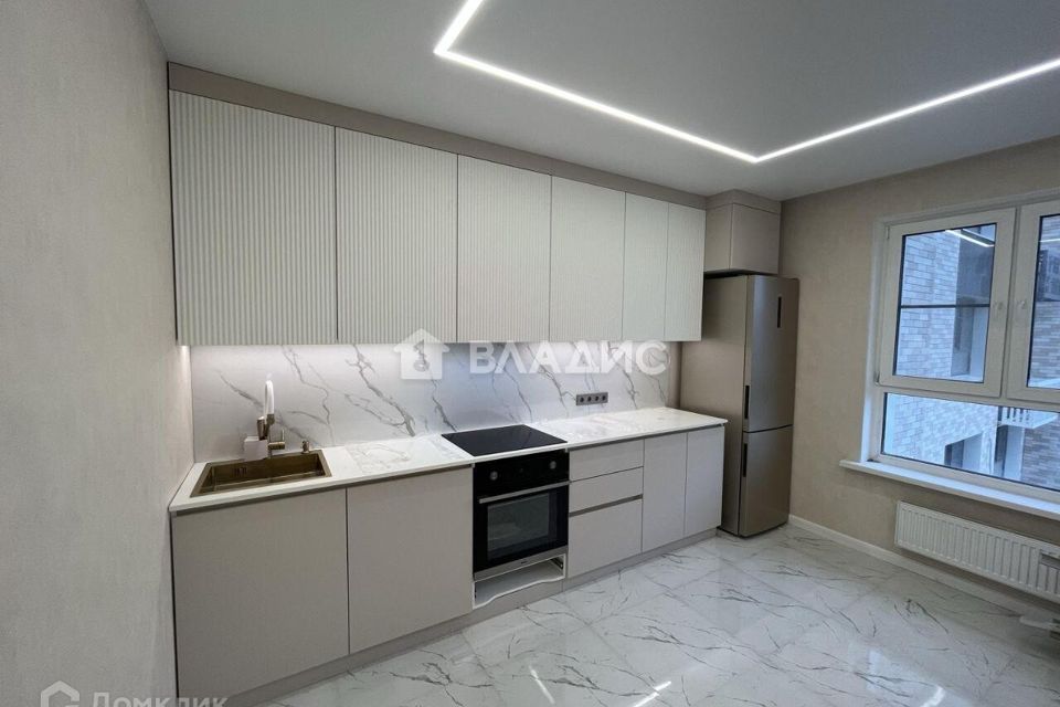 Продаётся 1-комнатная квартира, 43 м²
