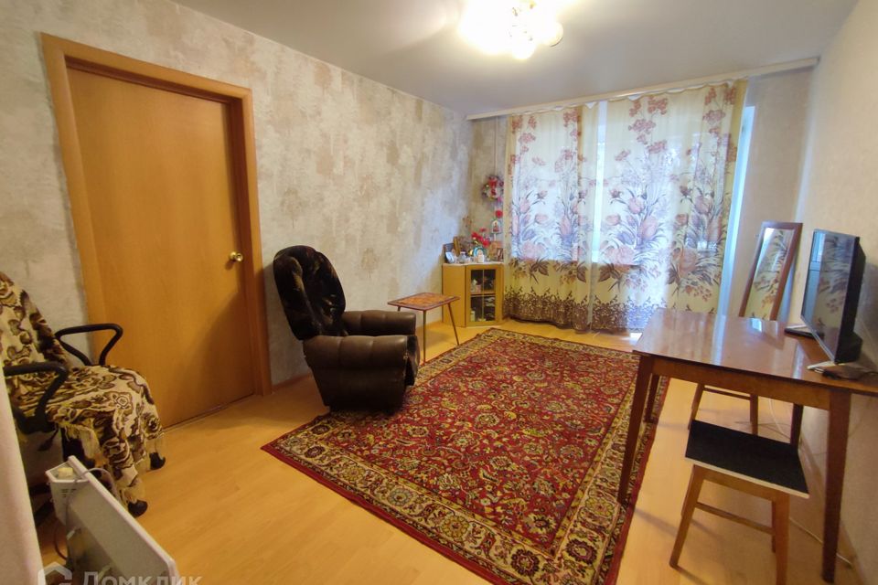 Продаётся 3-комнатная квартира, 50.3 м²