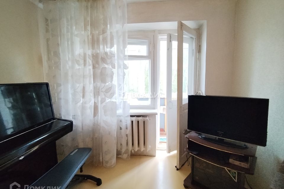 Продаётся 3-комнатная квартира, 54.5 м²