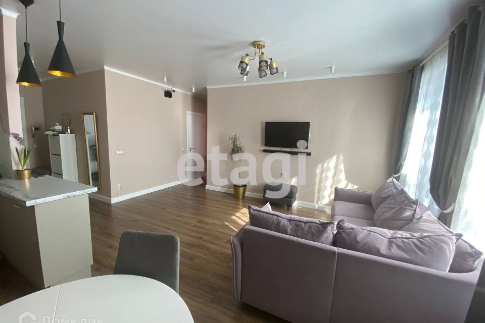 Продаётся 3-комнатная квартира, 73 м²