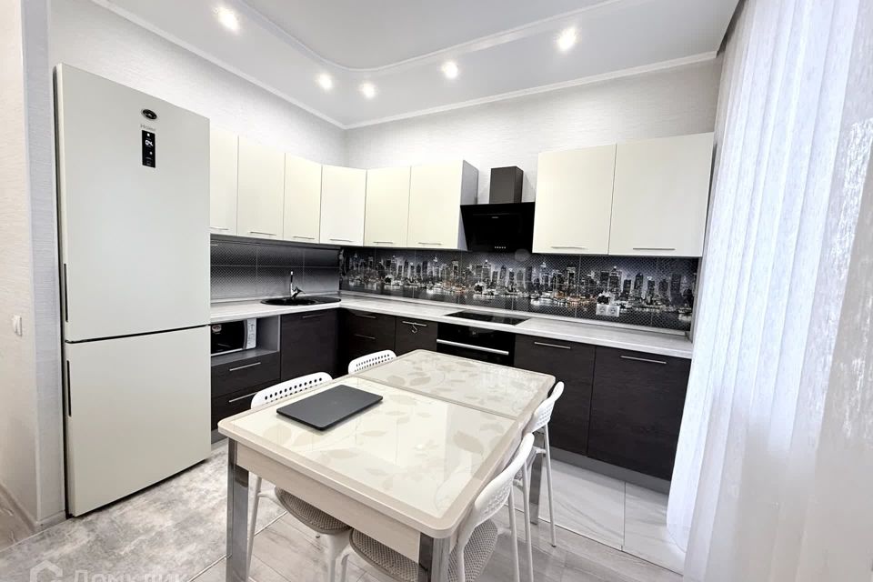 Продаётся 2-комнатная квартира, 56.5 м²