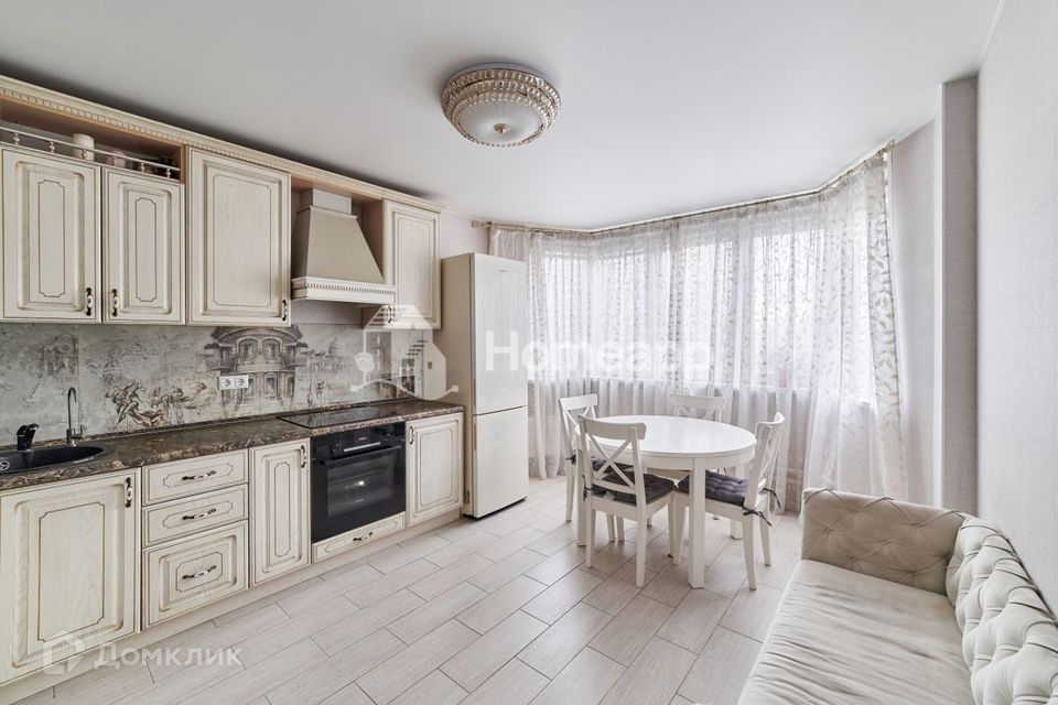 Продаётся 2-комнатная квартира, 61 м²
