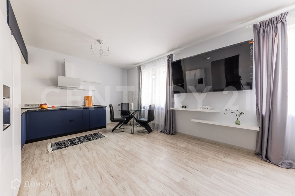Продаётся 2-комнатная квартира, 76.8 м²