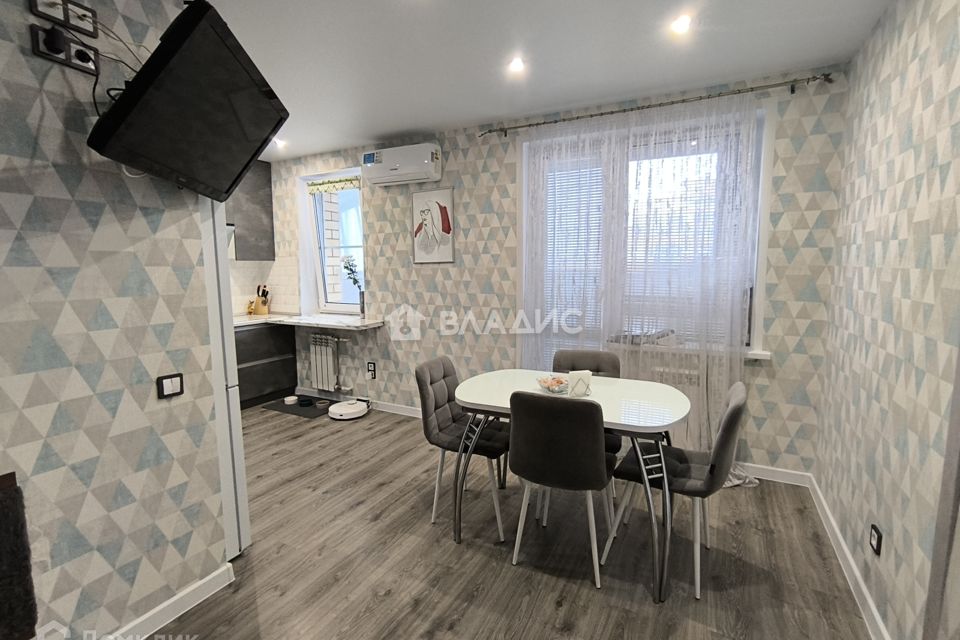 Продаётся 2-комнатная квартира, 57 м²
