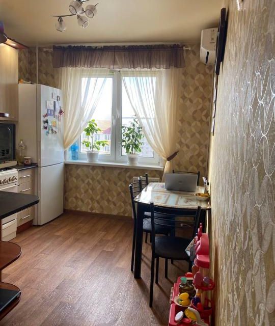 Продаётся 2-комнатная квартира, 53 м²