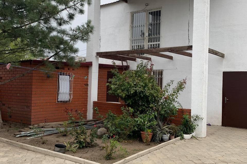 Продаётся 2-этажный дом, 114 м²