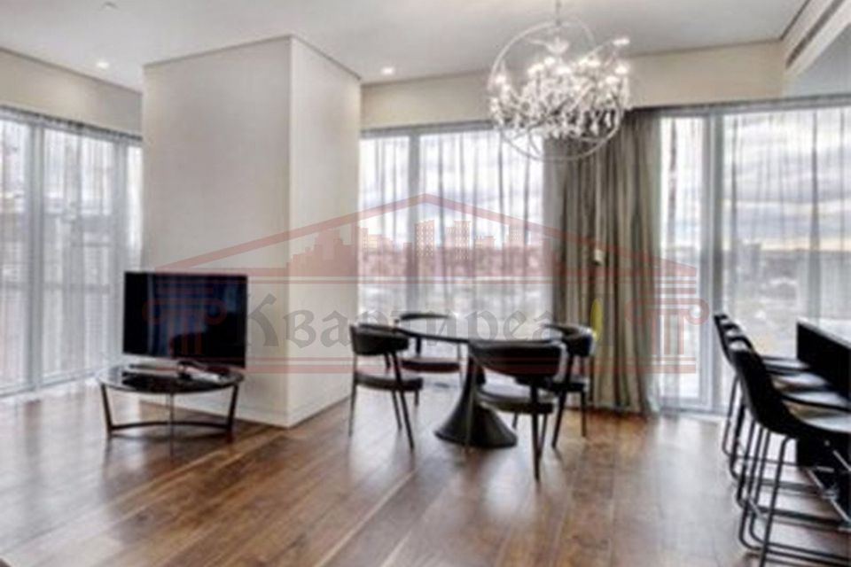 Сдаётся 2-комнатная квартира, 111 м²