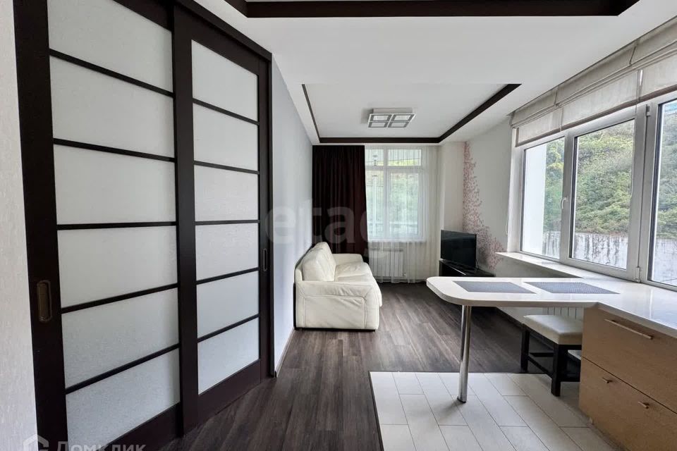 Продаётся 1-комнатная квартира, 46.5 м²