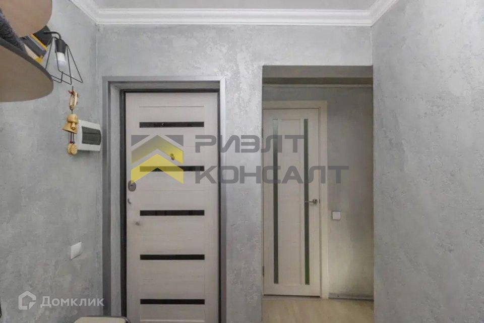 Продаётся 4-комнатная квартира, 59.6 м²
