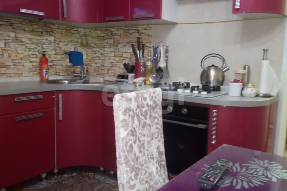 Продаётся 3-комнатная квартира, 62.2 м²
