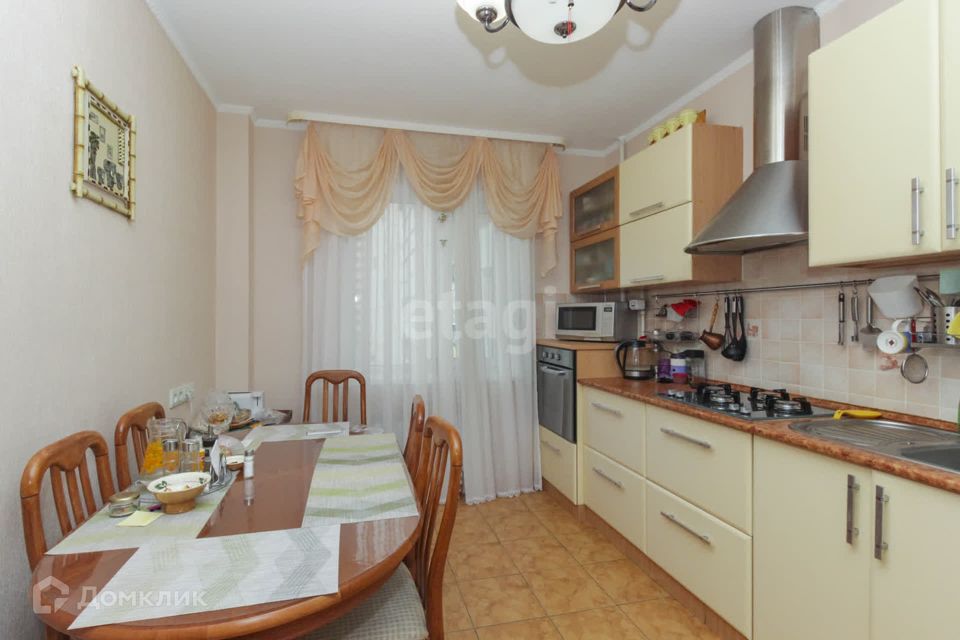 Продаётся 3-комнатная квартира, 113 м²