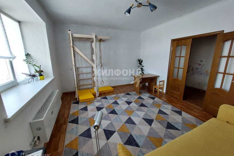 Сдаётся 3-комнатная квартира, 90 м²