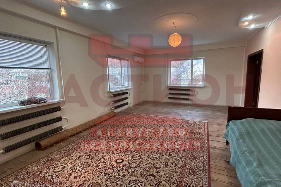 Продаётся 2-этажный дом, 170 м²