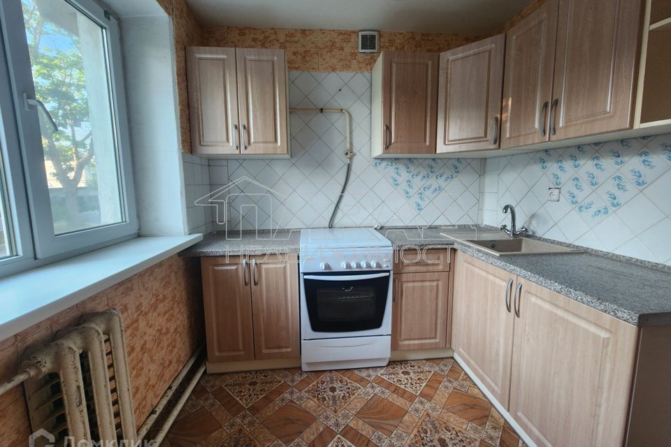 Продаётся 3-комнатная квартира, 44 м²