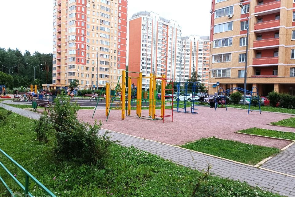 Продаётся 2-комнатная квартира, 59 м²