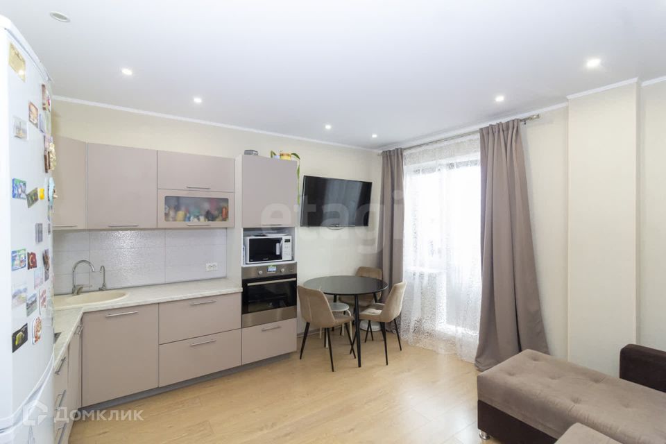 Продаётся 1-комнатная квартира, 38 м²
