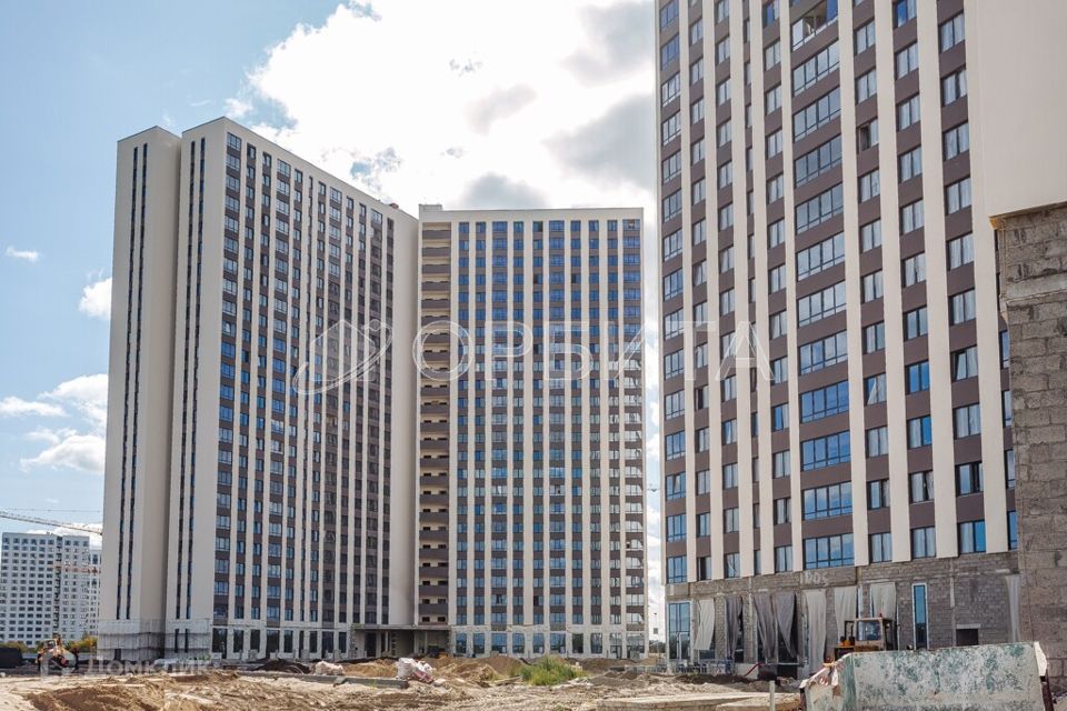 Продаётся 1-комнатная квартира, 82.57 м²