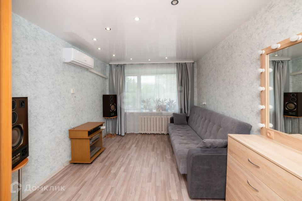 Продаётся 3-комнатная квартира, 51.4 м²