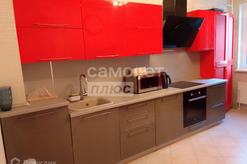 Продаётся 1-комнатная квартира, 57.6 м²