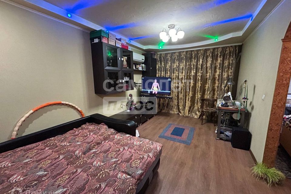 Продаётся 1-комнатная квартира, 30.5 м²