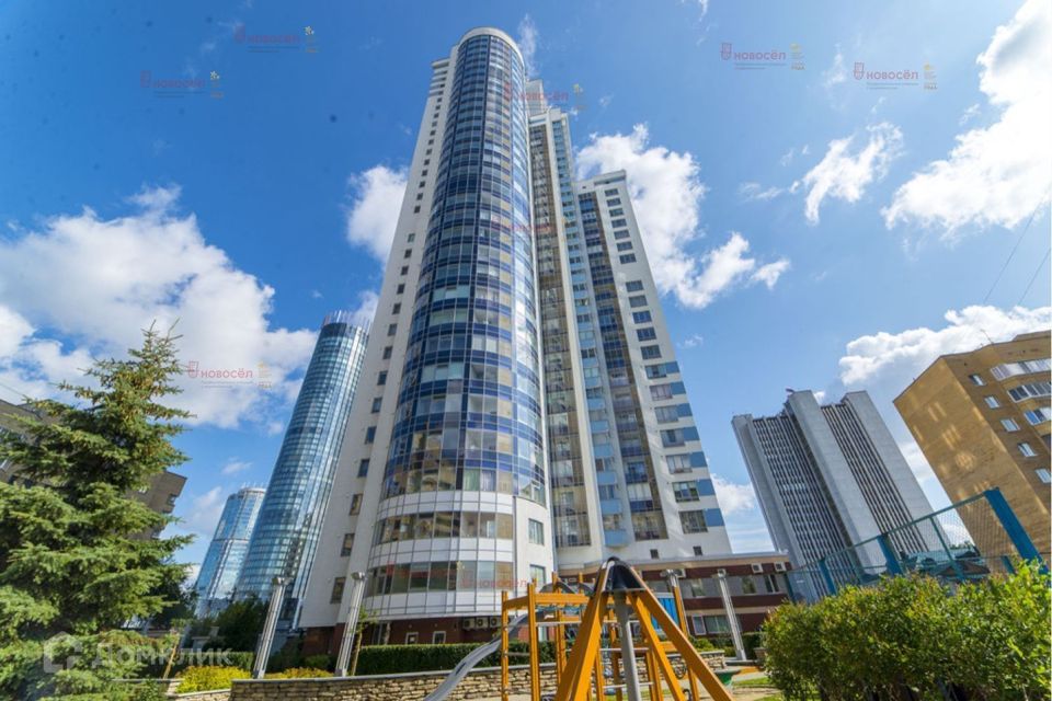 Сдаётся 3-комнатная квартира, 101 м²