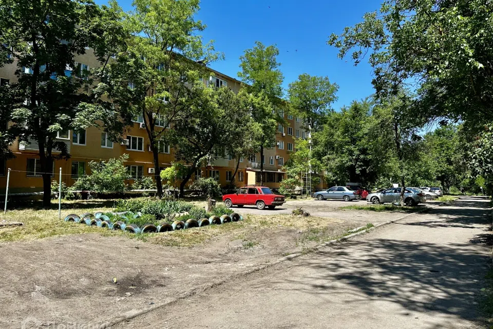 Продаётся 3-комнатная квартира, 49.6 м²