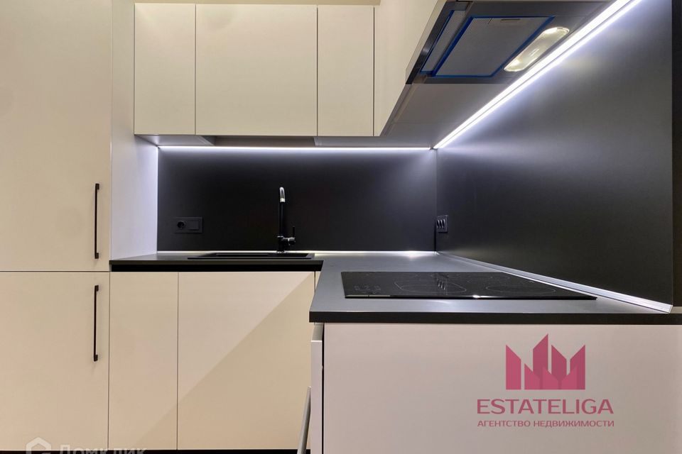 Сдаётся 2-комнатная квартира, 65 м²