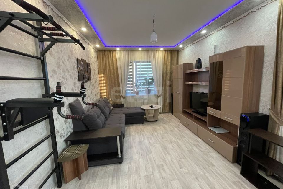 Продаётся 1-комнатная квартира, 41.3 м²