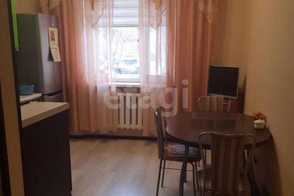 Продаётся 2-комнатная квартира, 58 м²