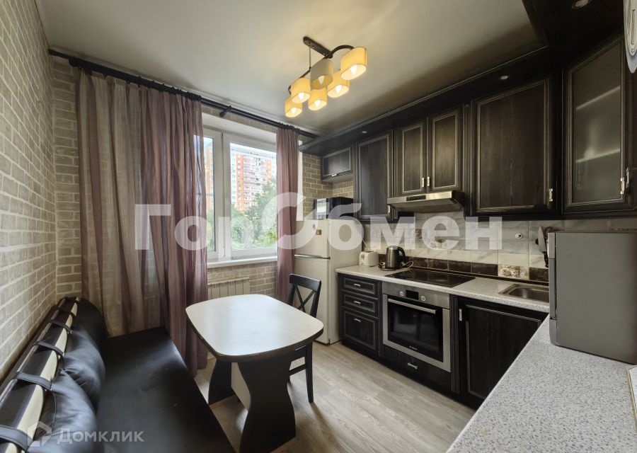 Сдаётся 2-комнатная квартира, 57 м²