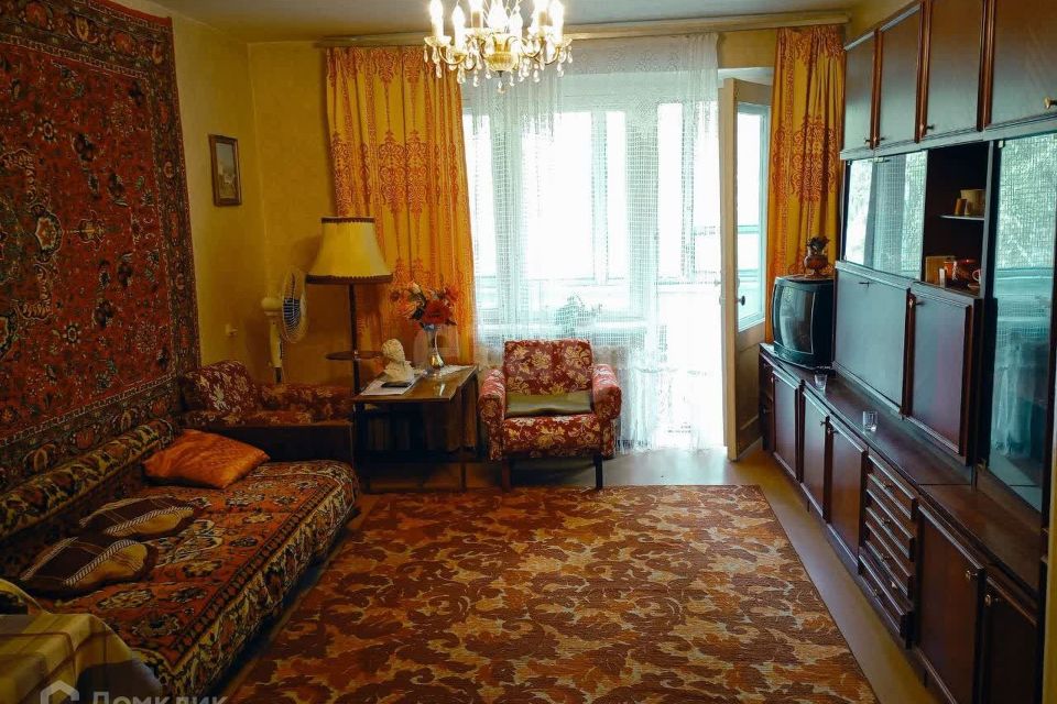 Продаётся 3-комнатная квартира, 59.8 м²