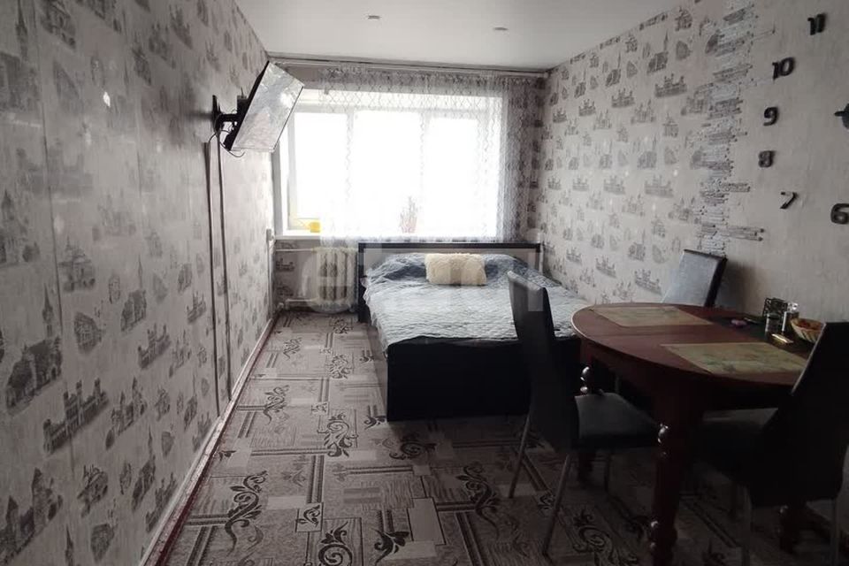 Продаётся комната в 4-комн. квартире, 14.8 м²