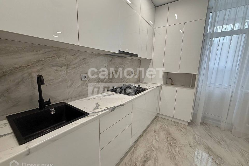Продаётся 1-комнатная квартира, 41 м²