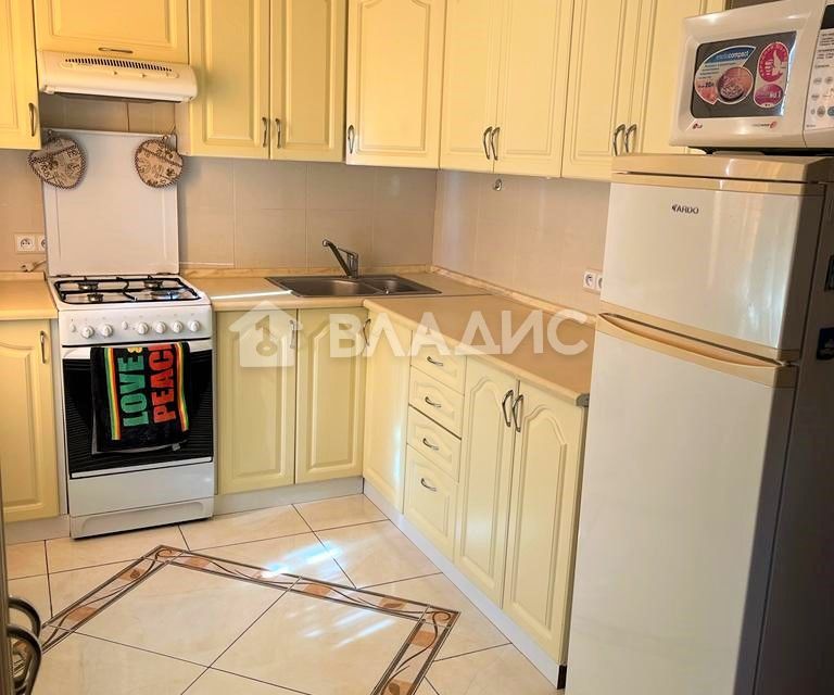 Сдаётся 3-комнатная квартира, 60.3 м²