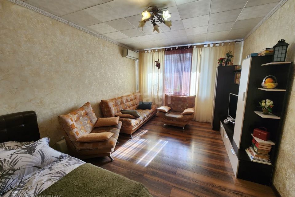 Продаётся 2-комнатная квартира, 58.4 м²