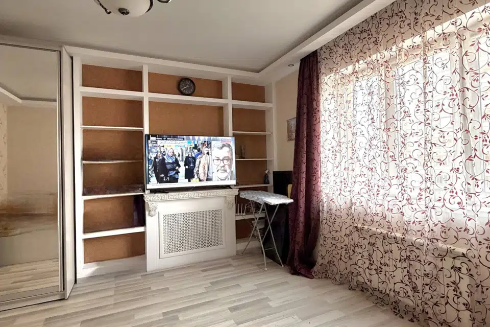 Продаётся 1-комнатная квартира, 41.2 м²