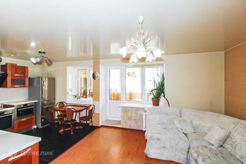 Продаётся 2-комнатная квартира, 73.2 м²