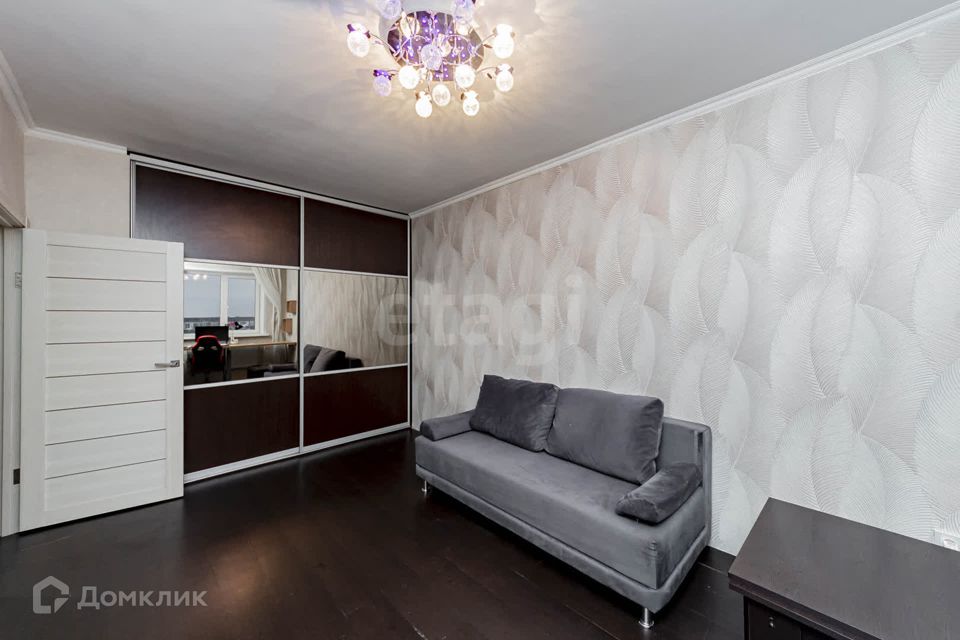 Продаётся 1-комнатная квартира, 42.2 м²