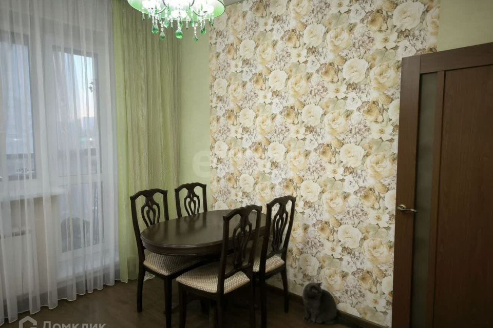 Продаётся 1-комнатная квартира, 42.2 м²