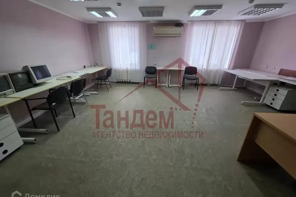 Продаётся помещение своб. назначения, 702 м²