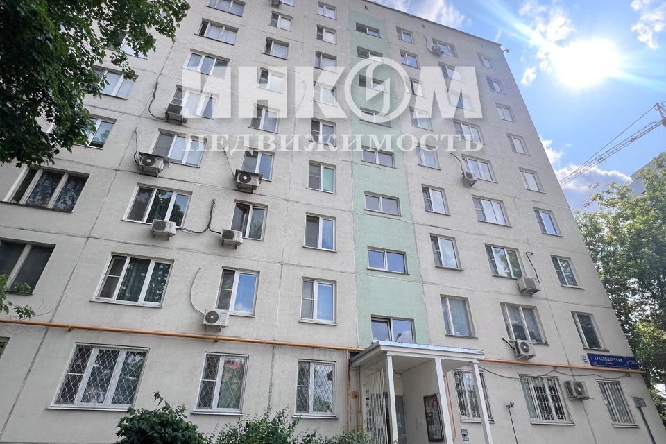 Продаётся 3-комнатная квартира, 58.5 м²