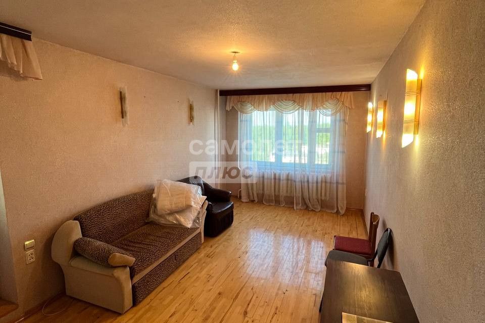 Продаётся 4-комнатная квартира, 92.5 м²