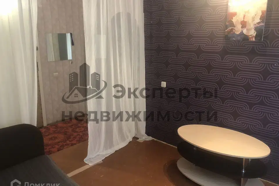 Продаётся 2 комнаты в 2-комн. квартире, 25.8 м²