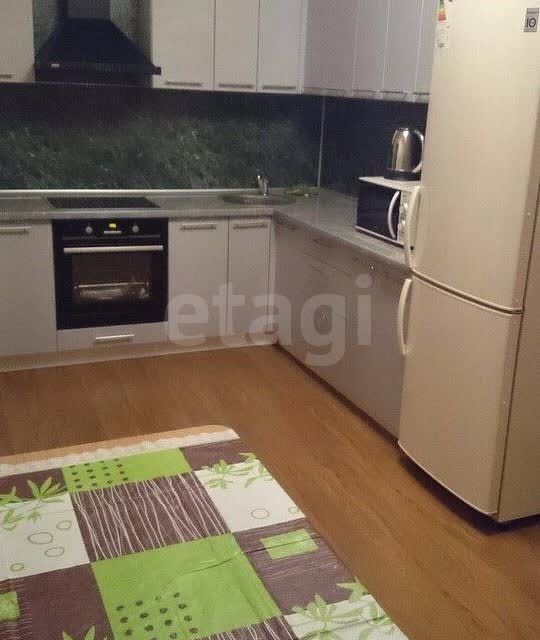 Сдаётся 1-комнатная квартира, 42 м²