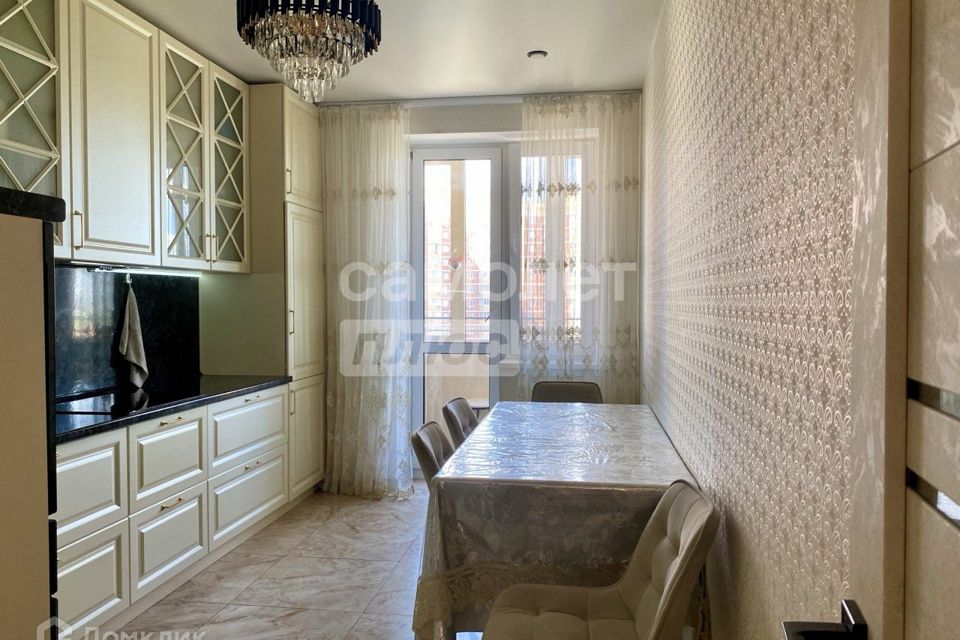 Продаётся 3-комнатная квартира, 77.6 м²