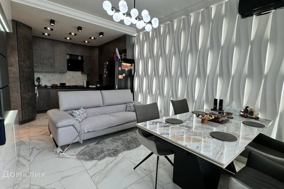 Продаётся 3-комнатная квартира, 77 м²