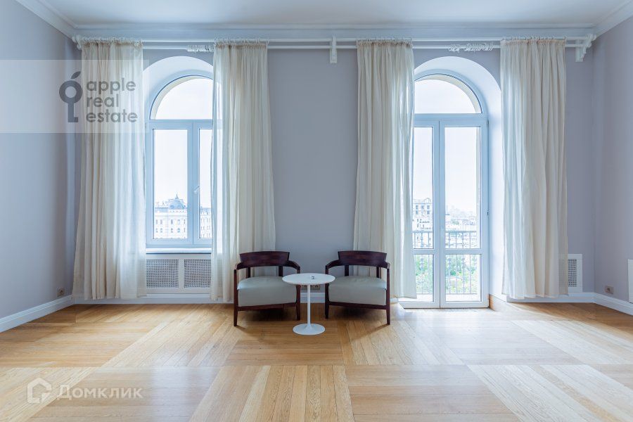 Сдаётся 2-комнатная квартира, 82 м²